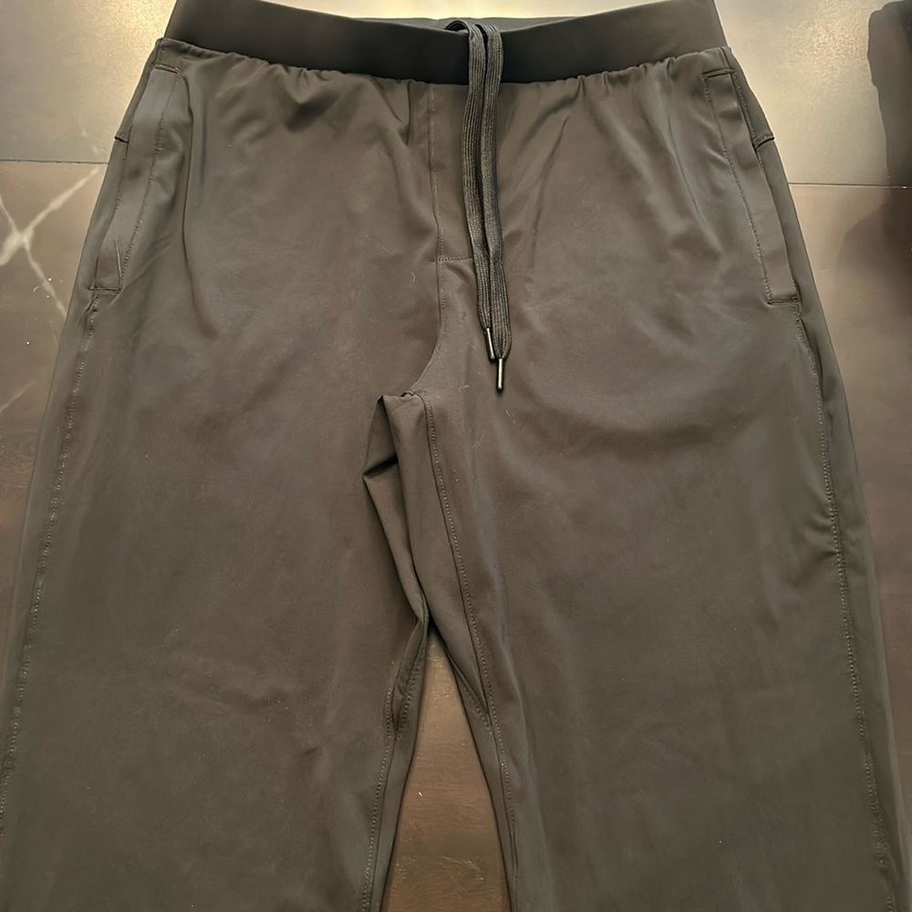 Mondetta Outdoor Men M Joggers new condition